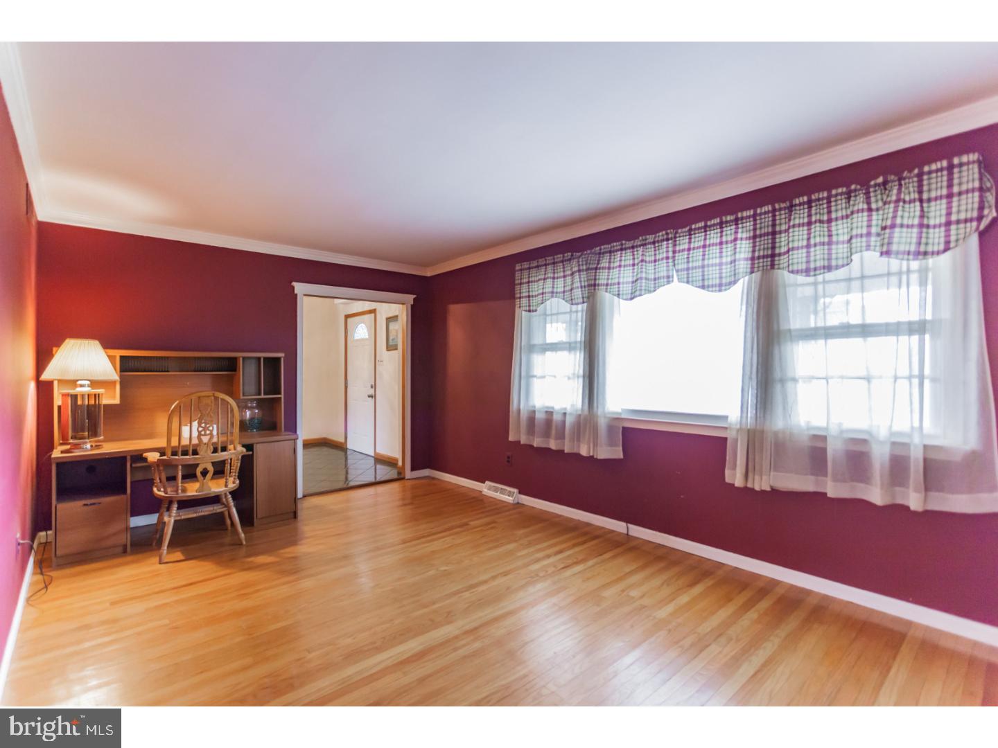 1240 Weber Road Warminster, PA 18974 - Photo 3 of 25 Gallery Image 3