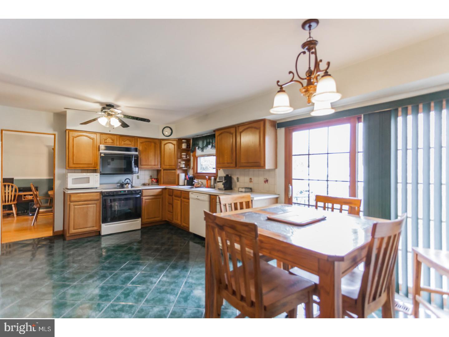 1240 Weber Road Warminster, PA 18974 - Photo 8 of 25 Gallery Image 8