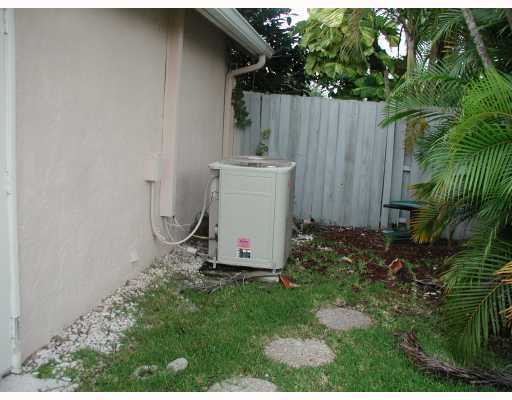 9554 Biscayne Park Court Boca Raton, FL 33428 - Photo 6 of 8 Additional Photo