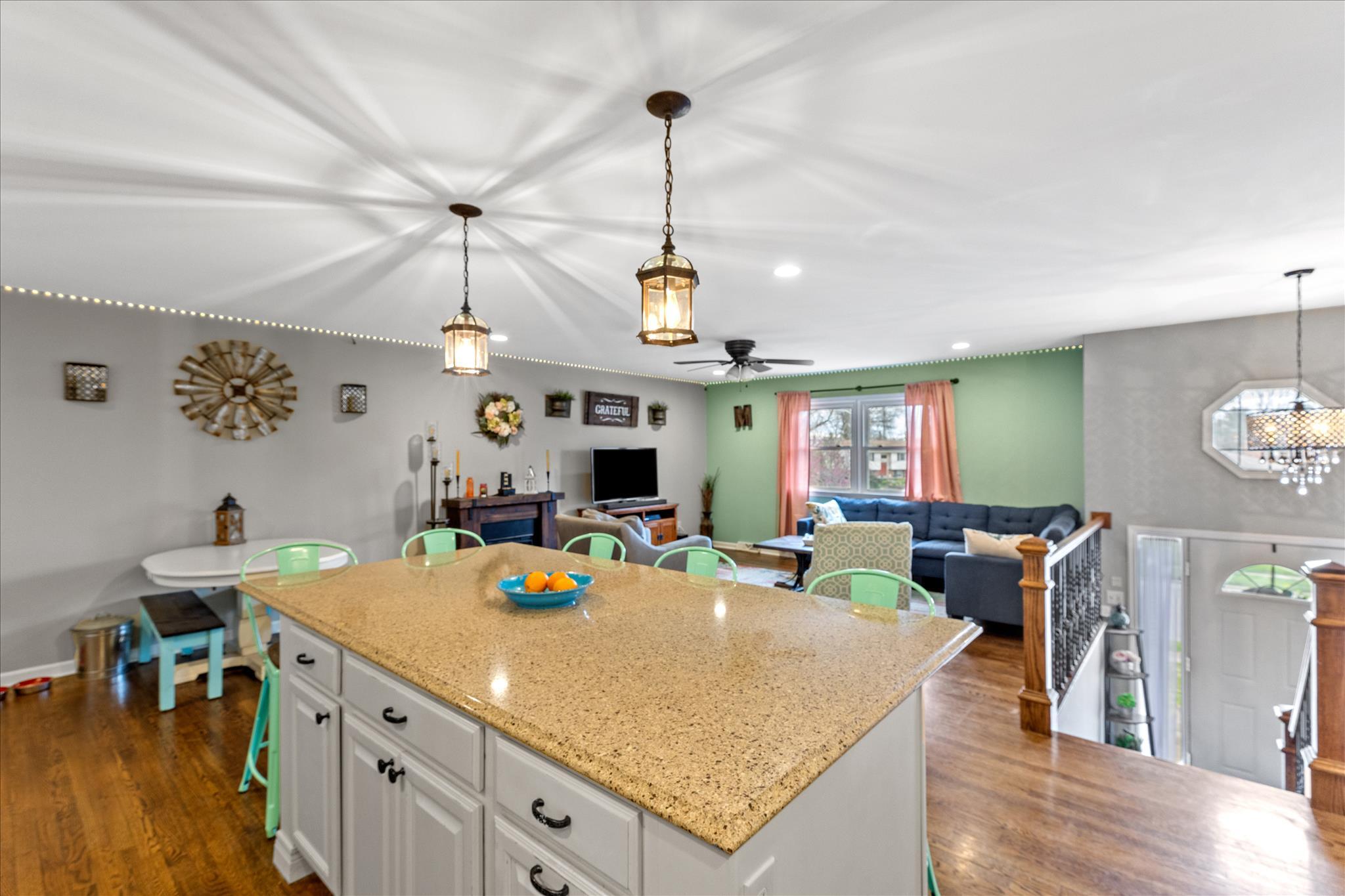 413 Westerfield Way Lexington, KY 40503 - Photo 8 of 29 IMG_9739