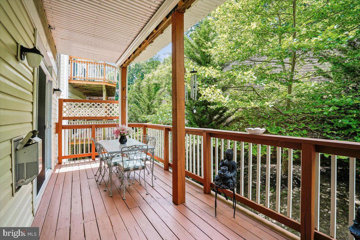13806 Breezy Ridge Way Woodbridge, VA 22191 - Photo 11 of 42 Deck