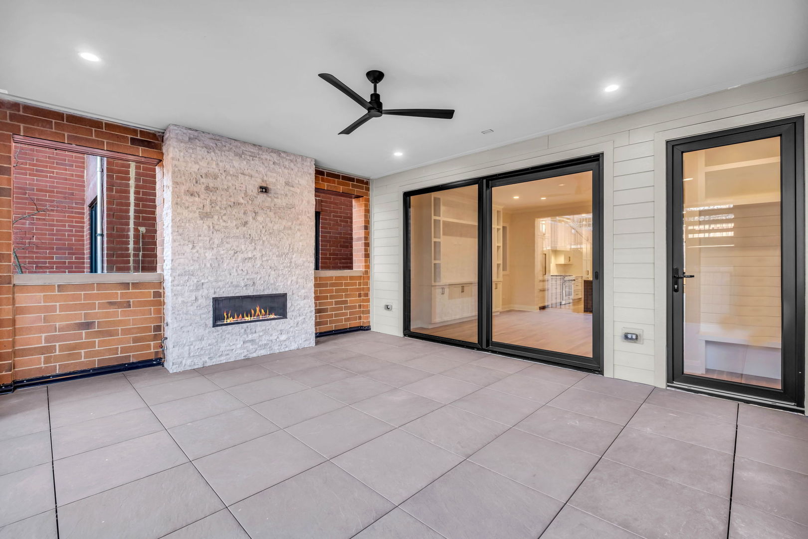 1849 North Mohawk Street, Unit 1 Chicago, IL 60614 - Photo 19 of 33
