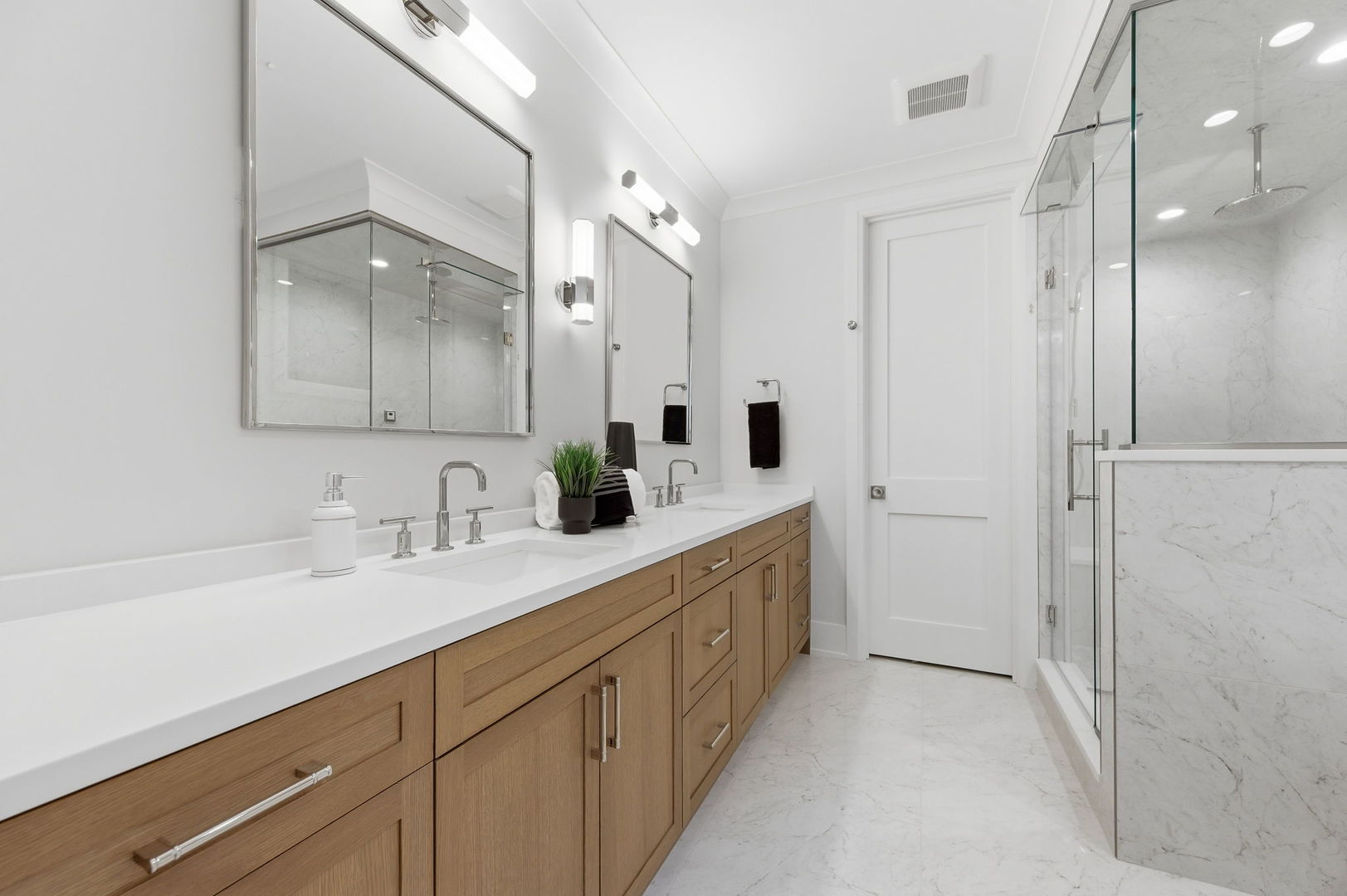 1849 North Mohawk Street, Unit 1 Chicago, IL 60614 - Photo 23 of 33