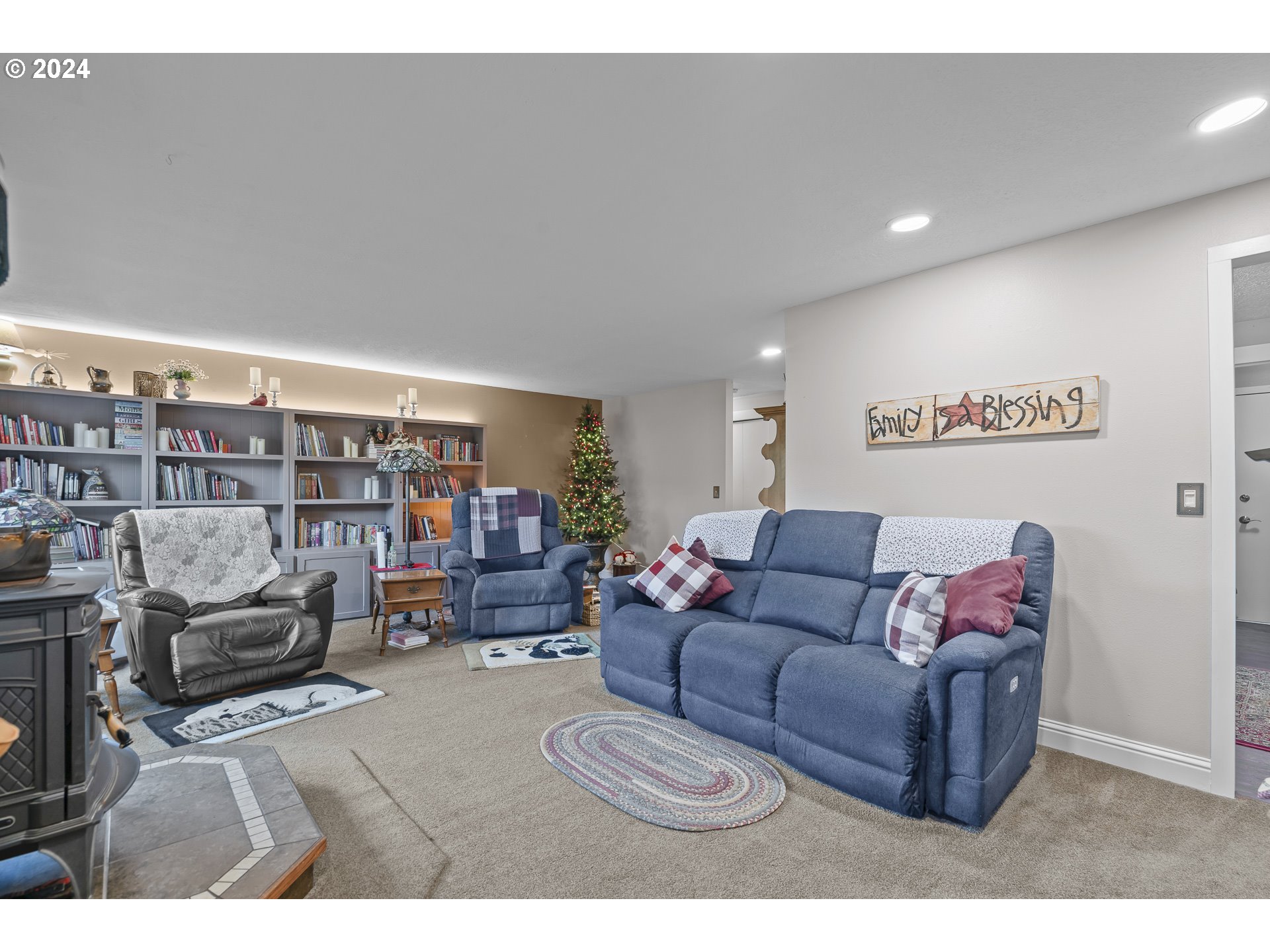 109 Pinehurst Drive Newberg, OR 97132 - Photo 15 of 34