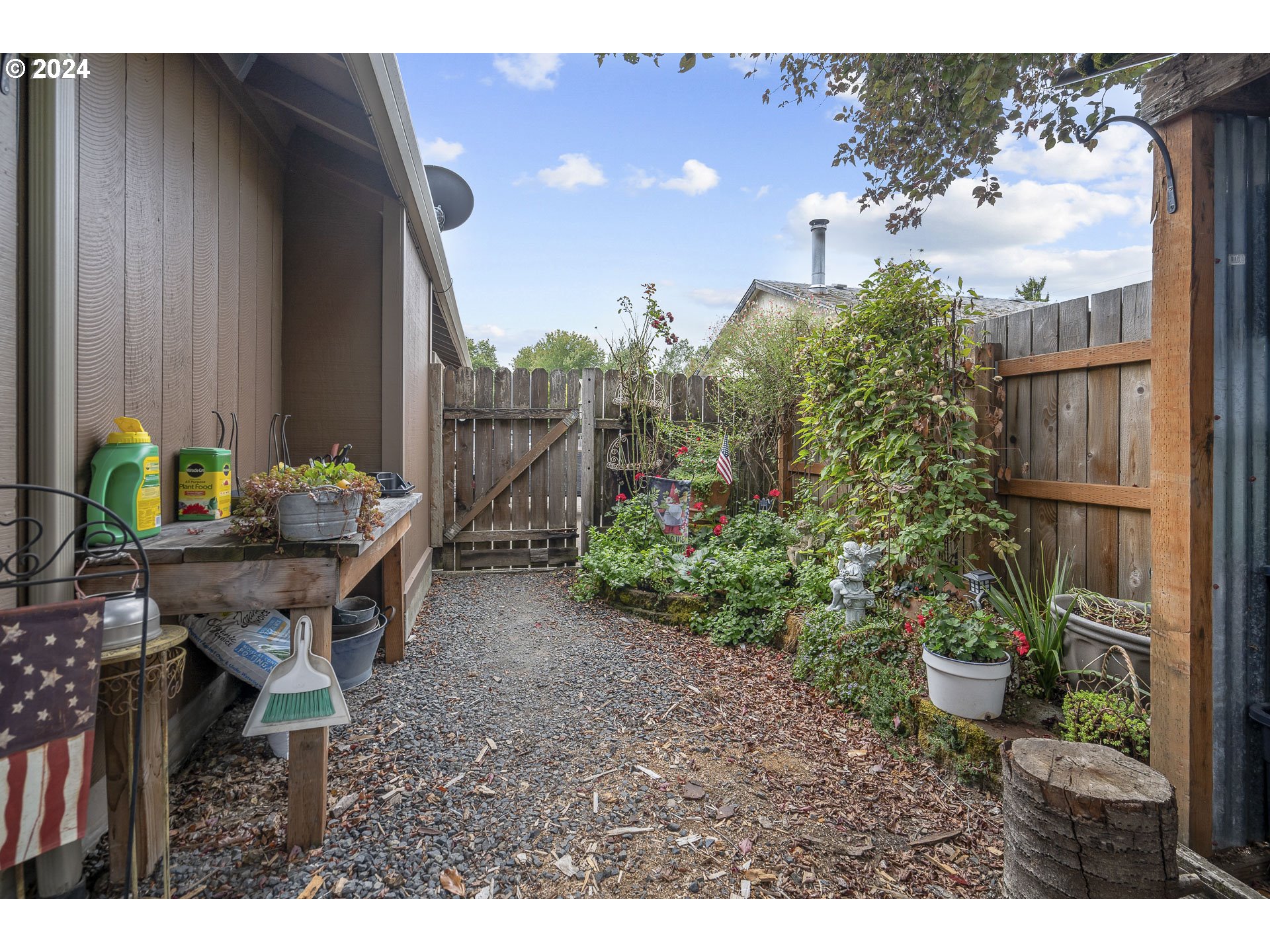 109 Pinehurst Drive Newberg, OR 97132 - Photo 32 of 34