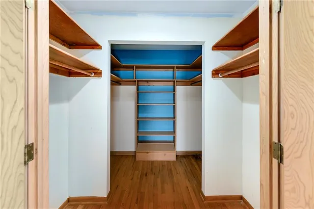 $583,000 | 24800 Milton Thompson Road, Lee's Summit, MO 64086