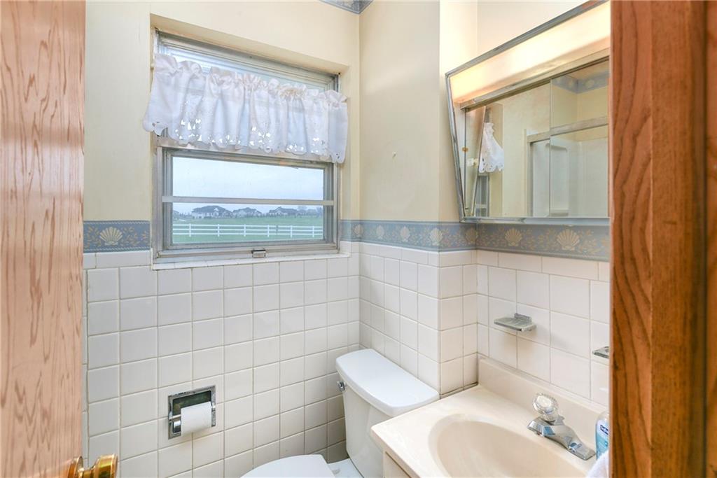 24800 Milton Thompson Road Lee's Summit, MO 64086 - Photo 26 of 53