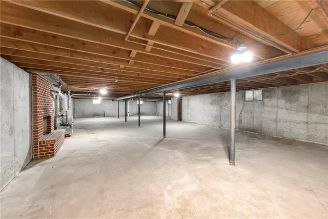 $583,000 | 24800 Milton Thompson Road, Lee's Summit, MO 64086