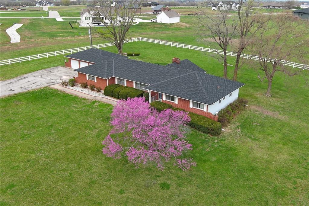 24800 Milton Thompson Road Lee's Summit, MO 64086 - Photo 40 of 53