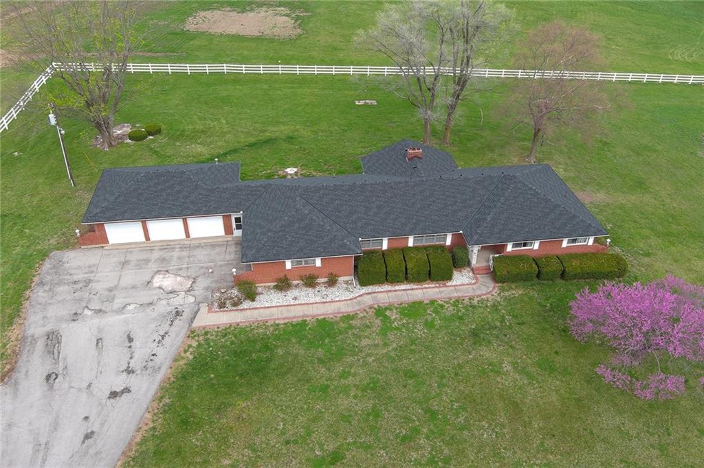 24800 Milton Thompson Road Lee's Summit, MO 64086 - Photo 41 of 53