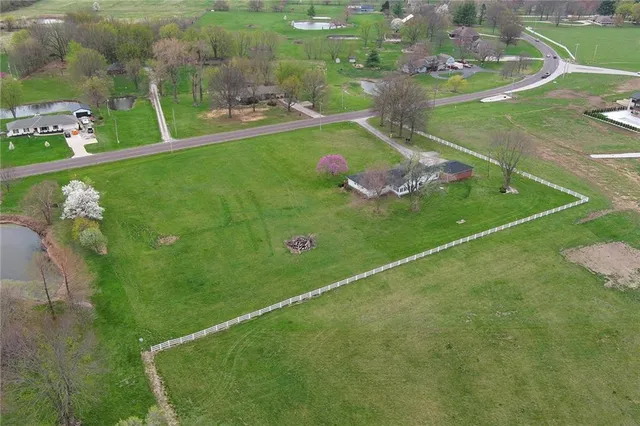 $583,000 | 24800 Milton Thompson Road, Lee's Summit, MO 64086