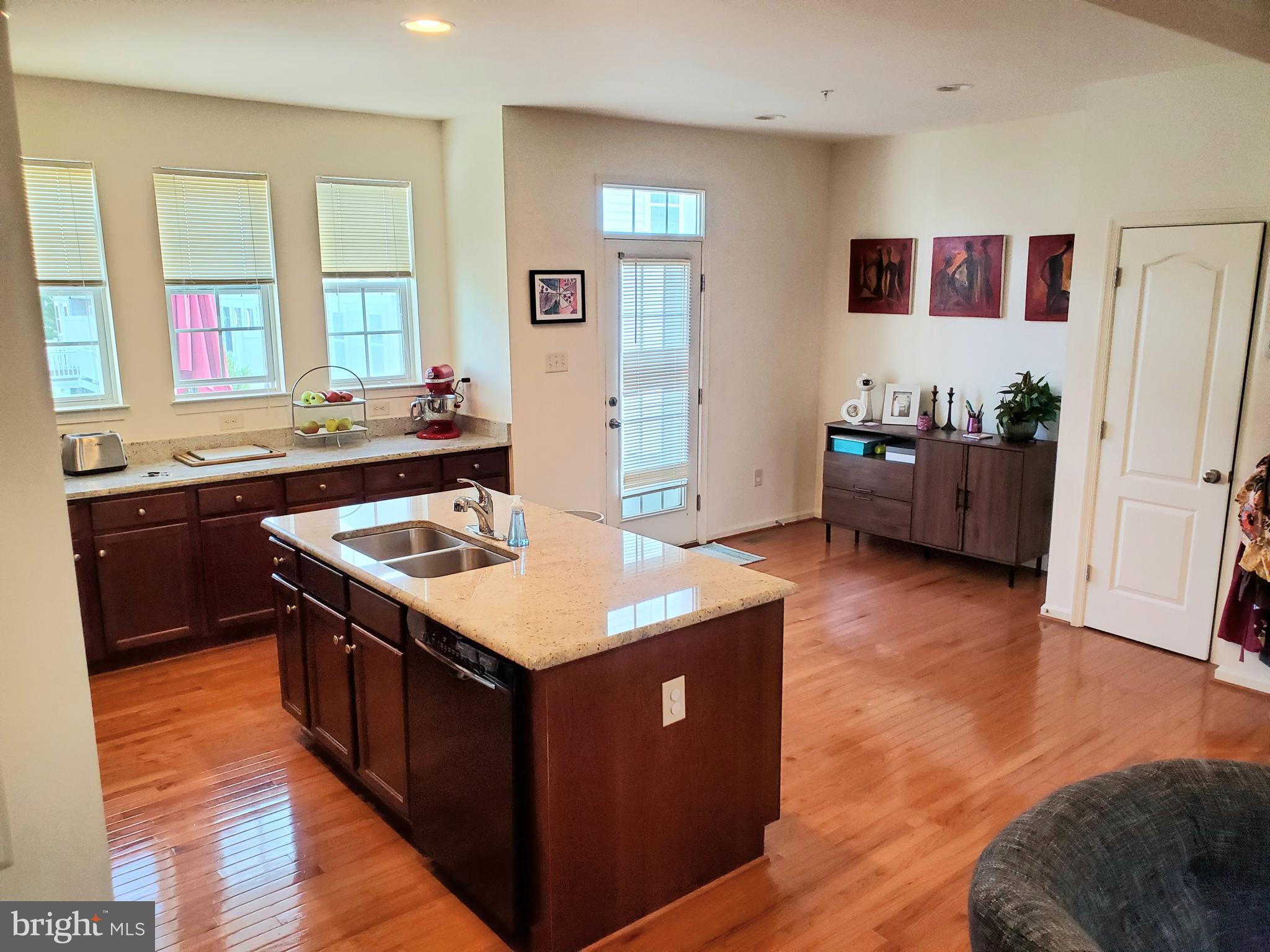 9827 Solar Course Laurel, MD 20723 - Photo 15 of 57