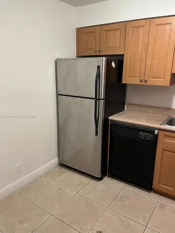 $1,850 | 5221 Geneva Court, Unit 302, Doral, FL 33166