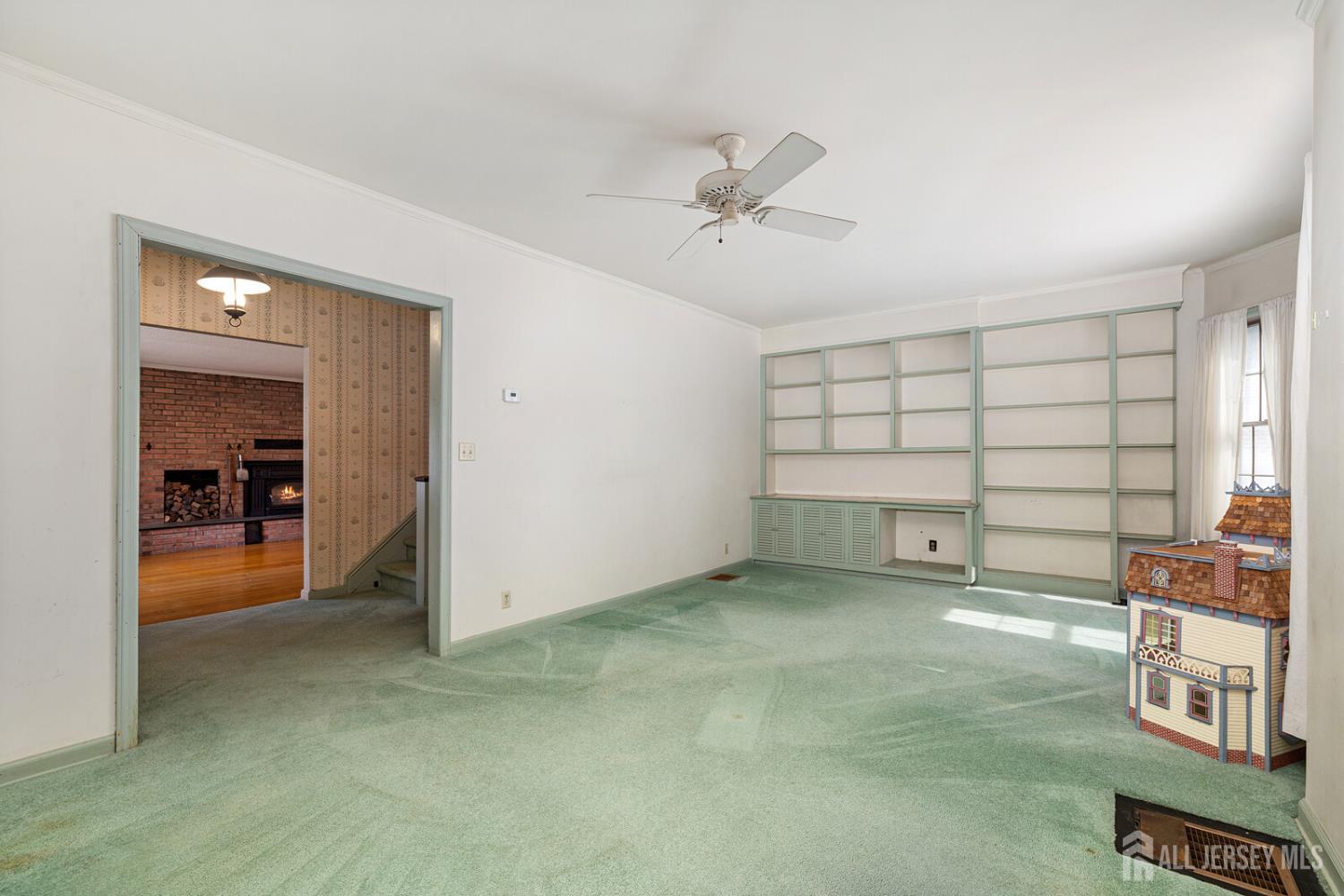 445 Mountain View Terrace Dunellen, NJ 08812 - Photo 14 of 39