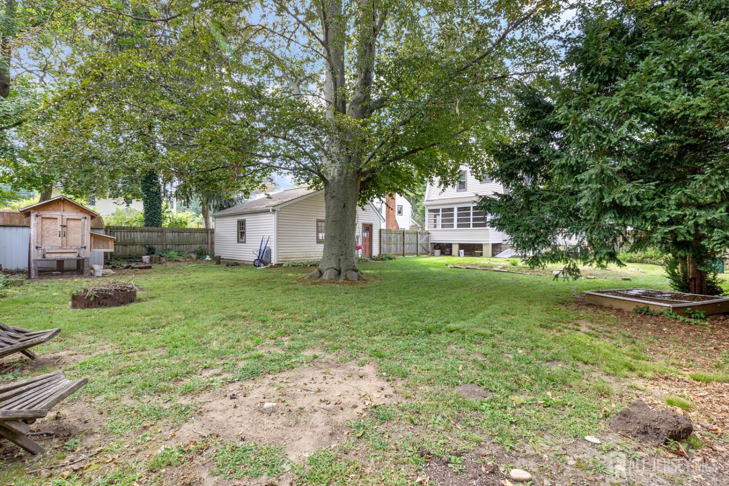 445 Mountain View Terrace Dunellen, NJ 08812 - Photo 33 of 39