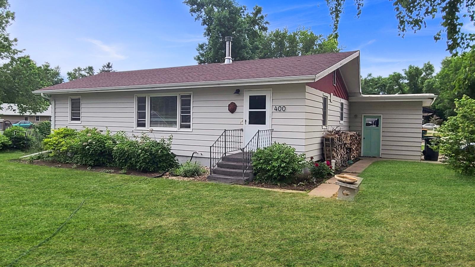 400 Cottage Avenue Hendricks, MN 56136 - Photo 1 of 28