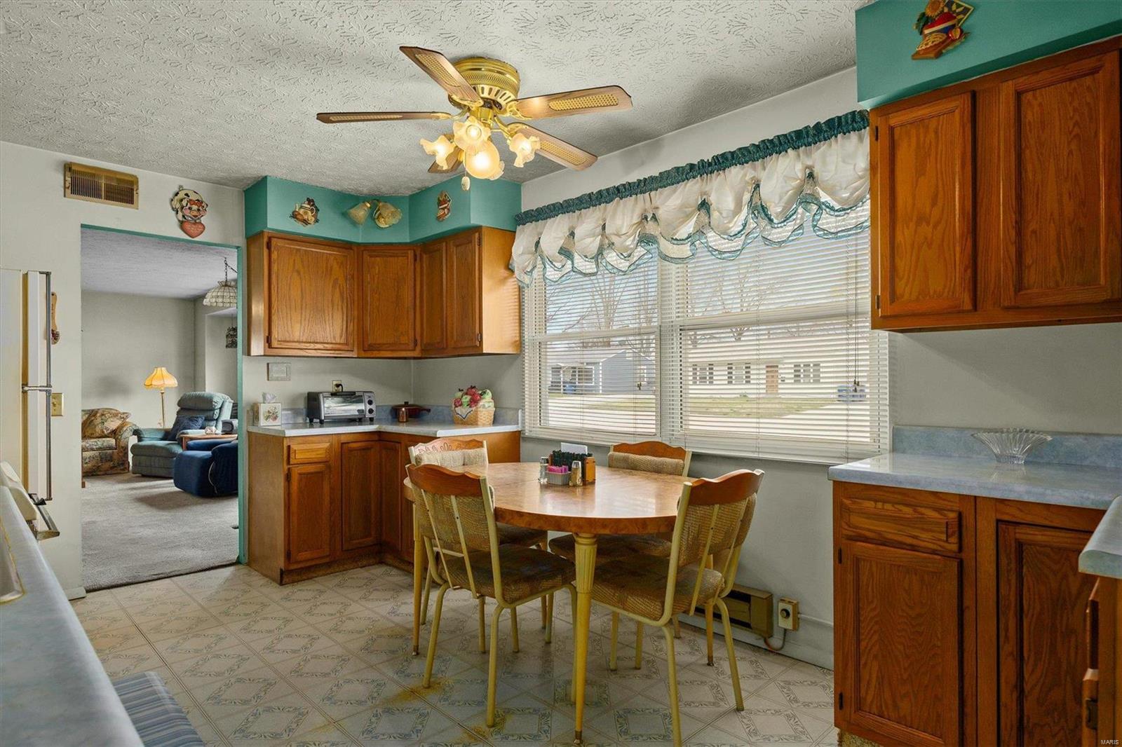 2816 Maryville Road Granite City, IL 62040 - Photo 11 of 26 Gallery Image 11