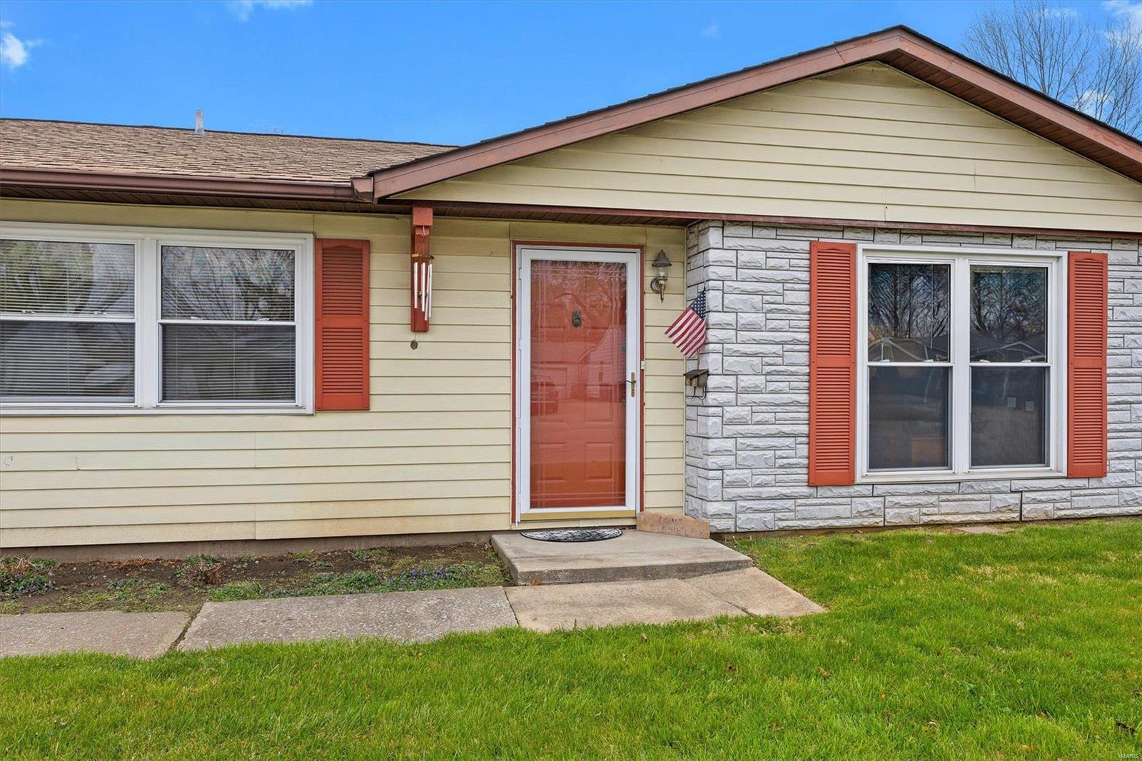 2816 Maryville Road Granite City, IL 62040 - Photo 2 of 26 Gallery Image 2