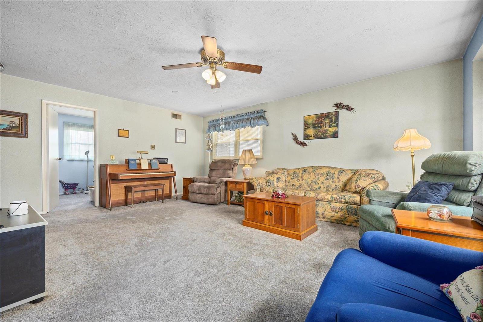 2816 Maryville Road Granite City, IL 62040 - Photo 4 of 26 Gallery Image 4