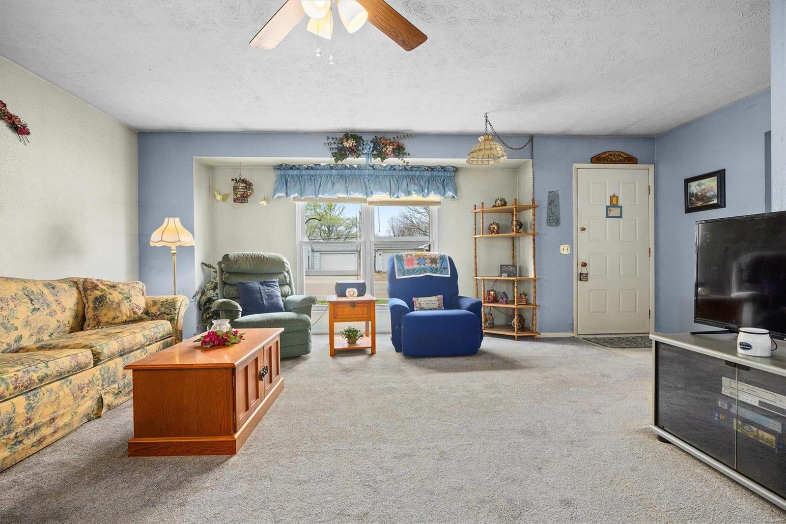 2816 Maryville Road Granite City, IL 62040 - Photo 6 of 26 Gallery Image 6