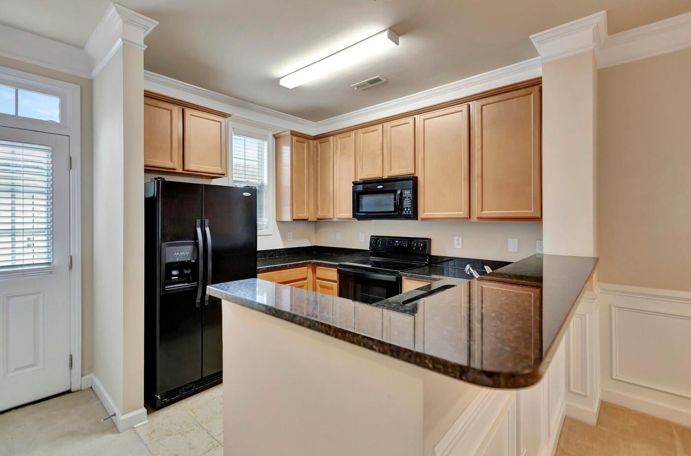 804 Rue Drive Charleston, SC 29414 - Photo 3 of 10 Kitchen