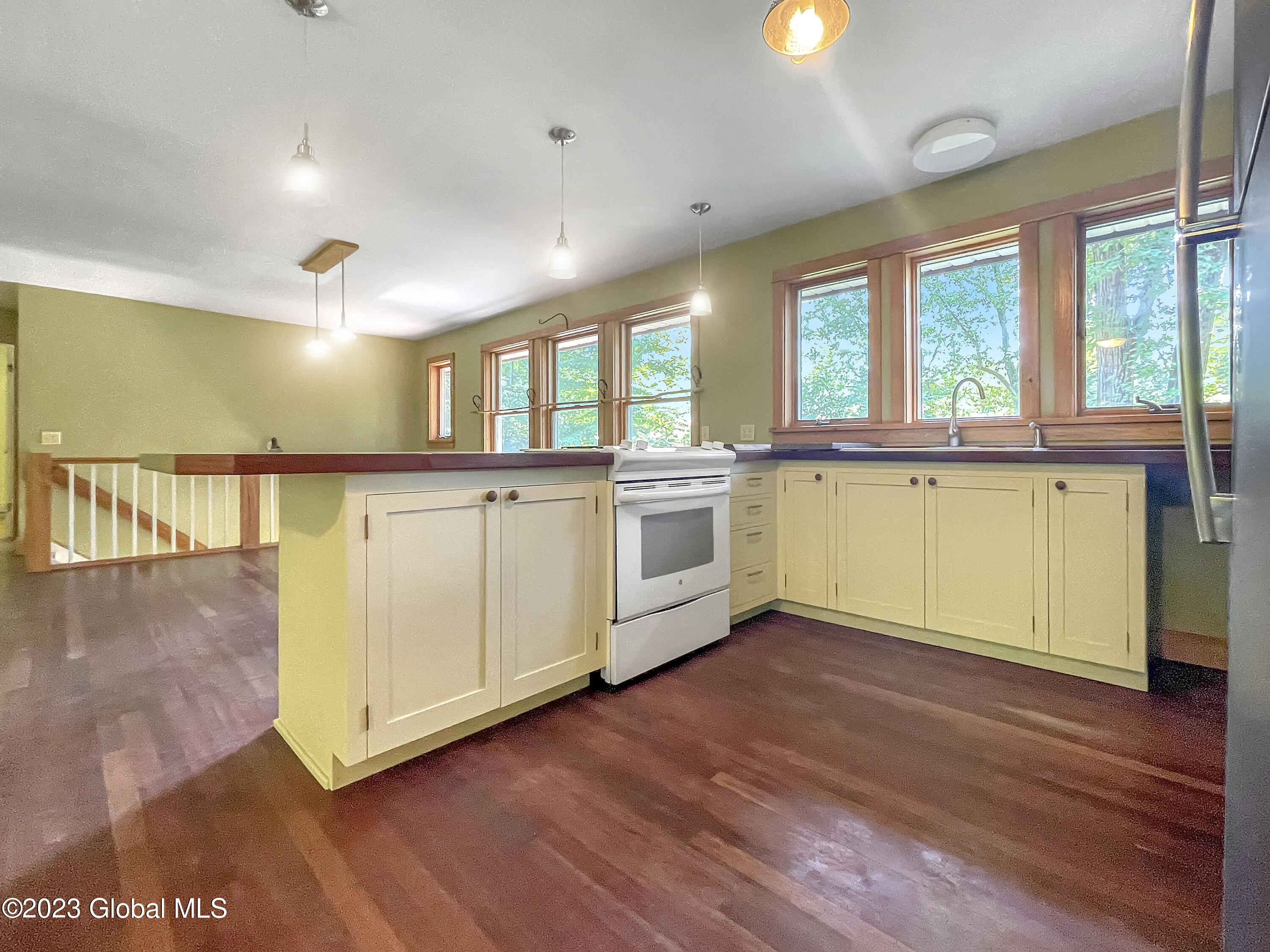 337 Daniels Road Greenfield, NY 12866 - Photo 4 of 30 IMG_4469