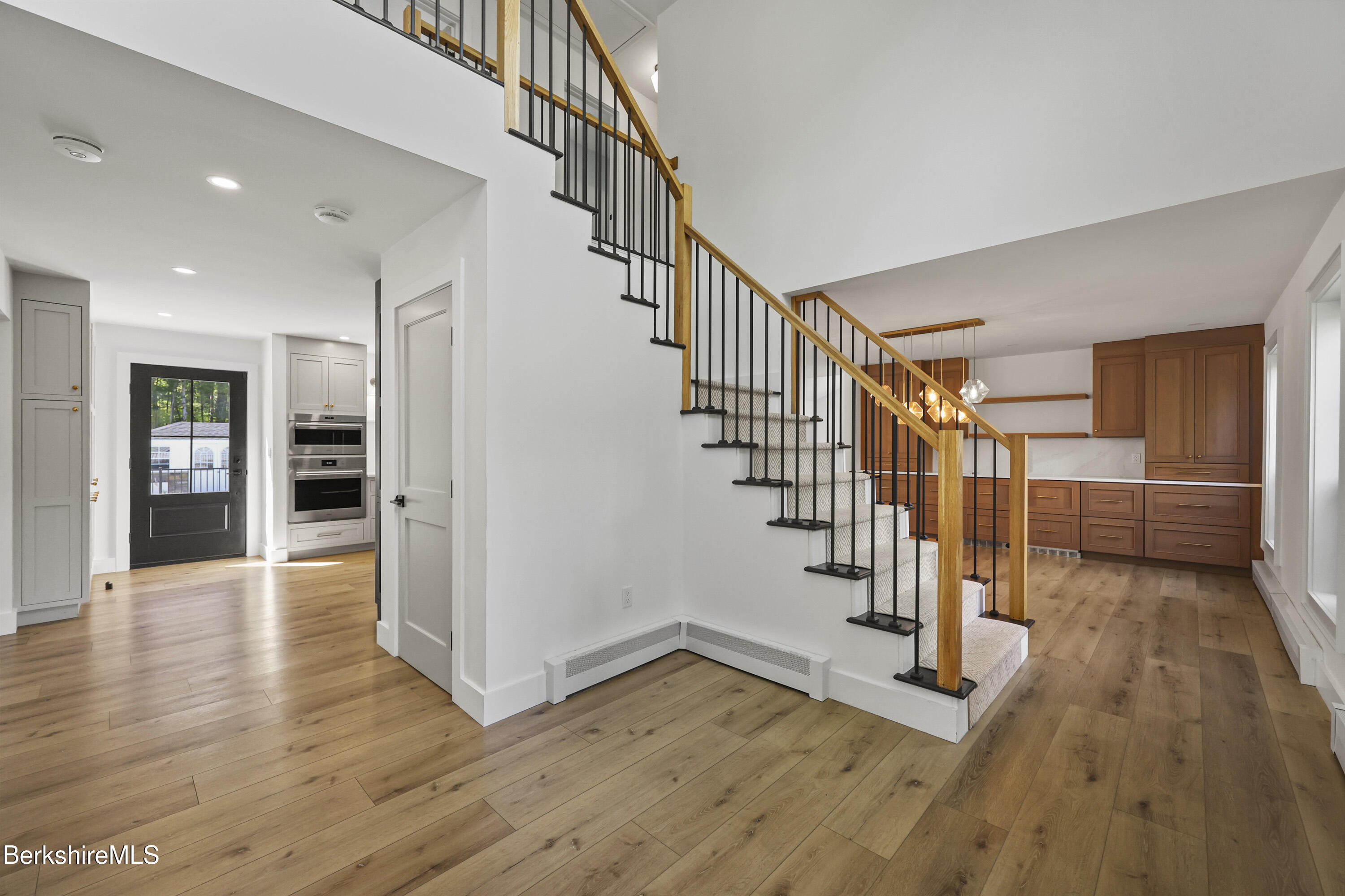 65 Johnson Road Dalton, MA 01226 - Photo 3 of 76 Foyer