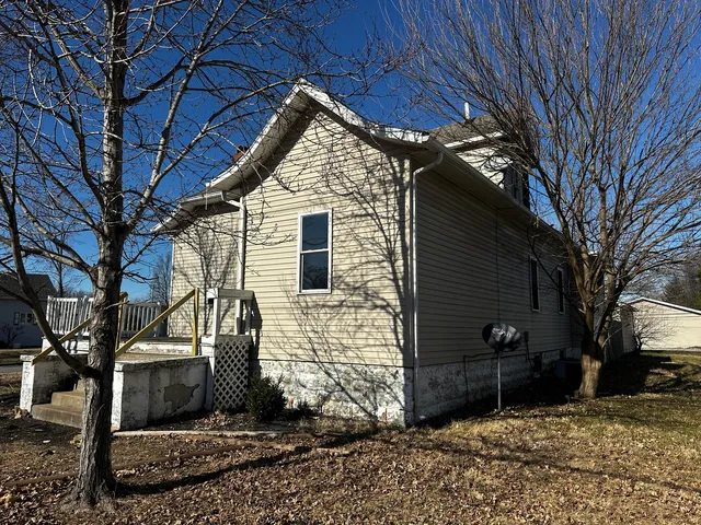 $65,000 | 1001 East Oak Street, West Frankfort, IL 62896