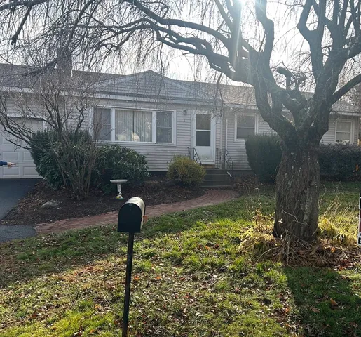 $3,000 | 4 Meadowview Lane, Milford, MA 01757