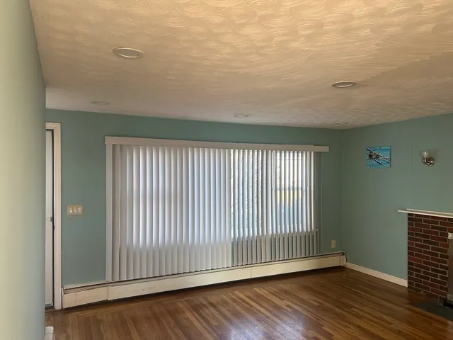 $3,000 | 4 Meadowview Lane, Milford, MA 01757