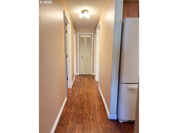 $275,000 | 1225 East B Street, Fossil, OR 97830