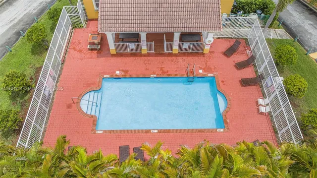 $2,300 | 755 East Mowry Court, Homestead, FL 33030