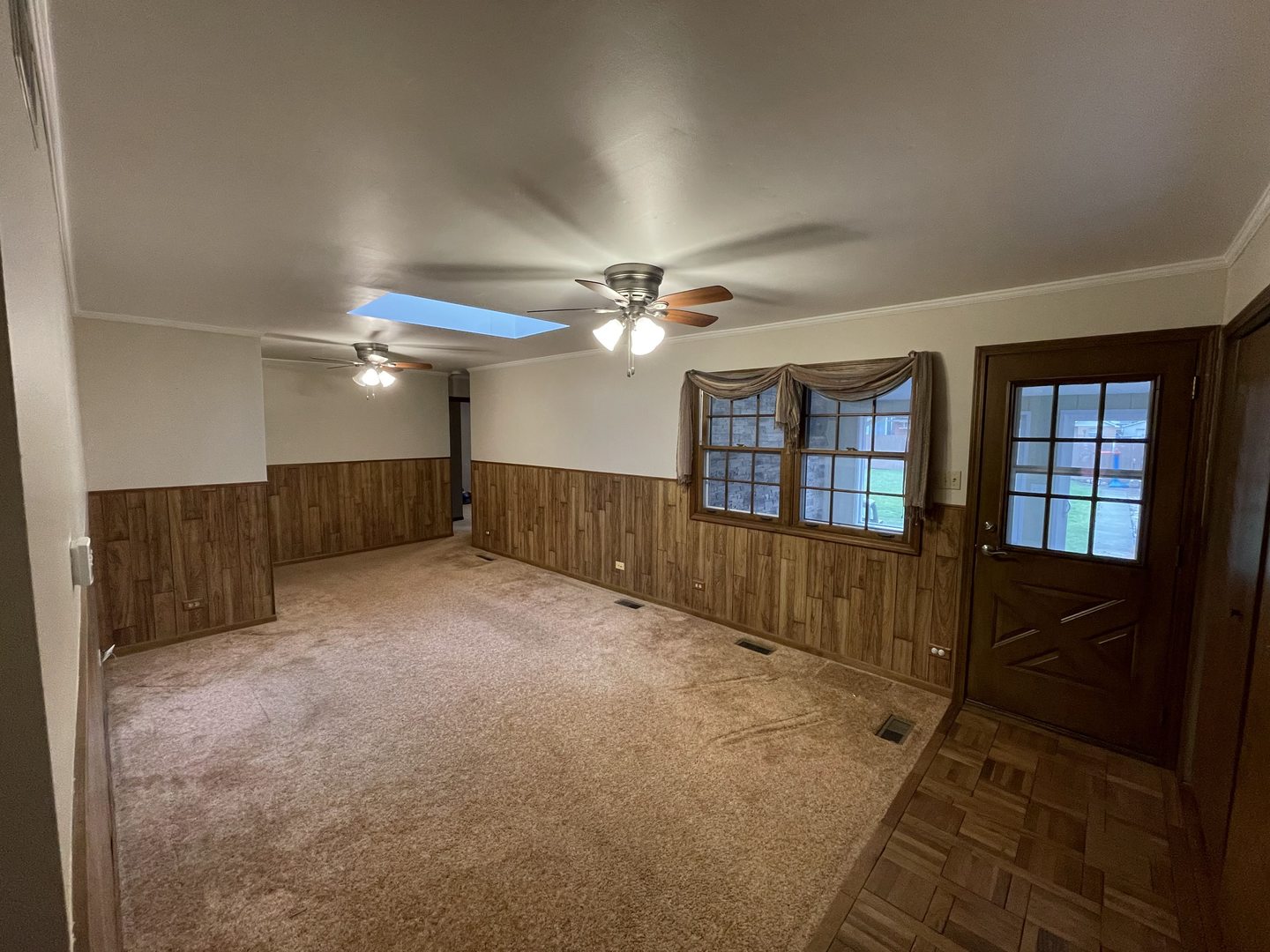 10720 Princess Avenue Chicago Ridge, IL 60415 - Photo 17 of 34 a view of an empty room