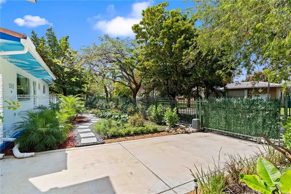 $13,500 | 1345 Southwest 14th Avenue, Miami, FL 33145