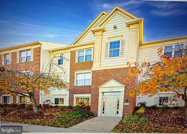$299,950 | 1130 Huntmaster Terrace Northeast, Unit 102, Leesburg, VA 20176