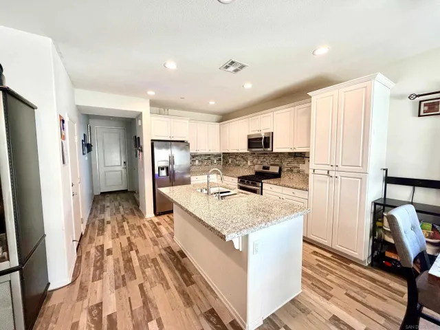 $715,000 | 35345 Kinsky Way, Fallbrook, CA 92028