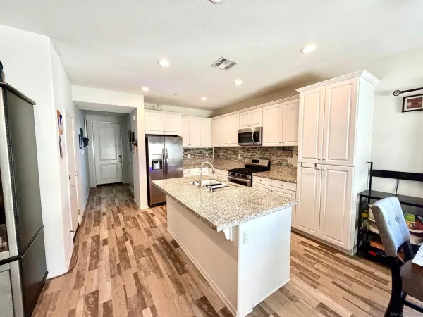 $705,000 | 35345 Kinsky Way, Fallbrook, CA 92028