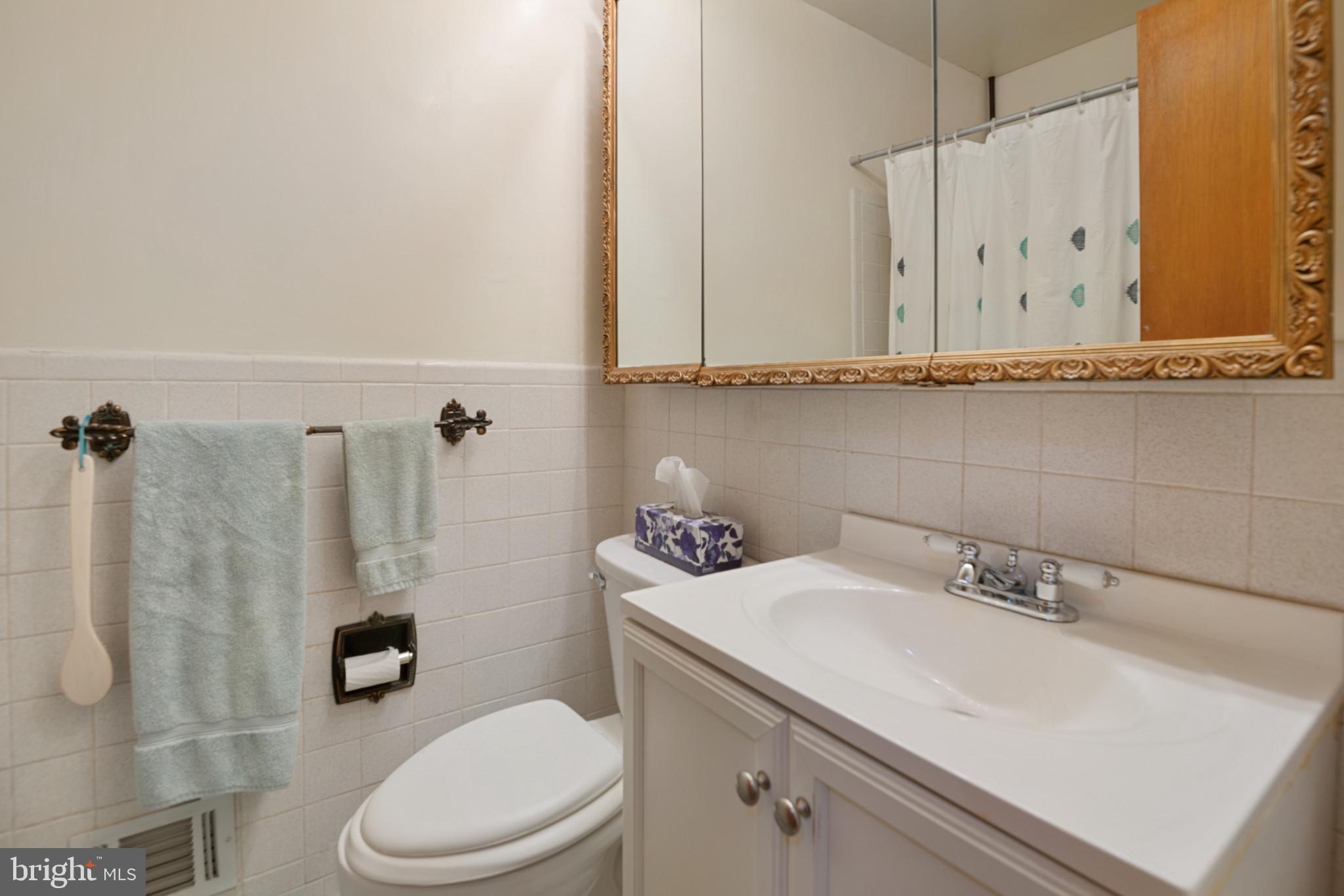 6220 Quebec Place Berwyn Heights, MD 20740 - Photo 22 of 44 Bath