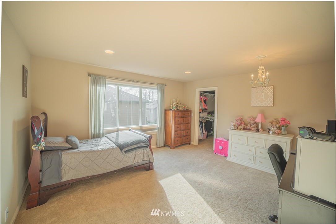 117 Ilwaco Place Southeast Renton, WA 98059 - Photo 22 of 28 Gallery Image 22