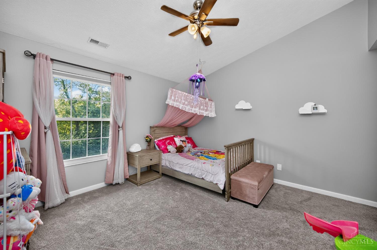 4350 Regency Ridge Court, Unit 304 Cincinnati, OH 45248 - Photo 33 of 46 Gallery Image 33
