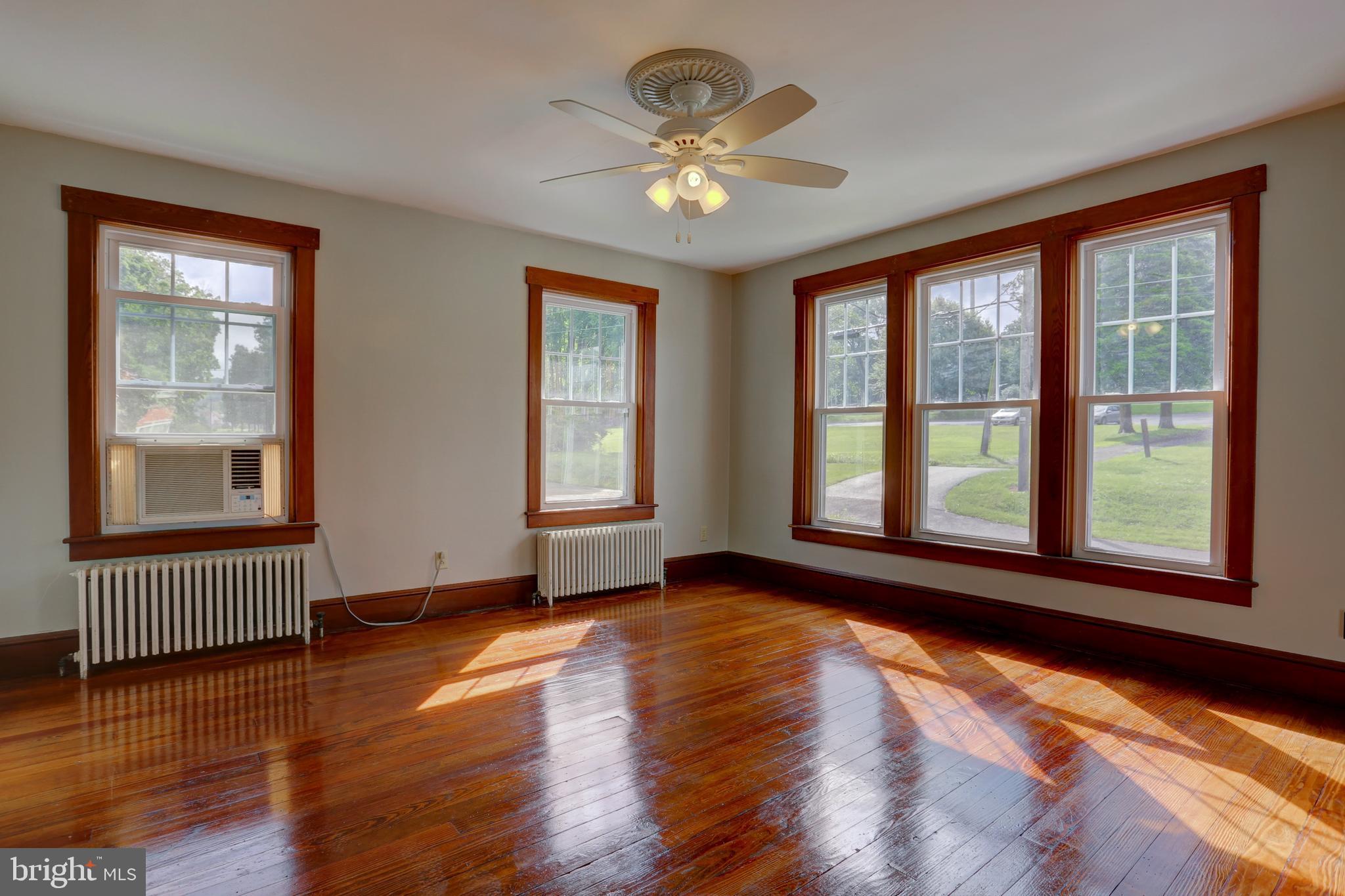 202 Akron Road Ephrata, PA 17522 - Photo 19 of 44 Gallery Image 19