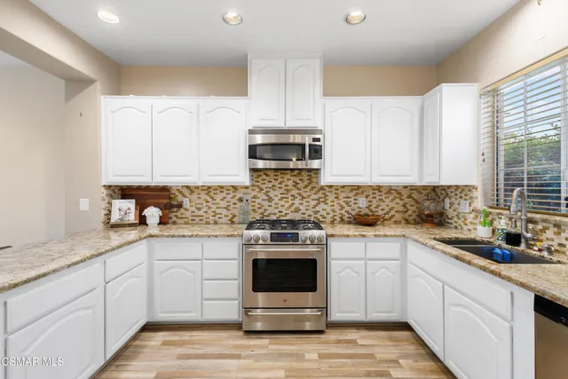 $895,000 | 1047 Mountain Oak Place, Newbury Park, CA 91320