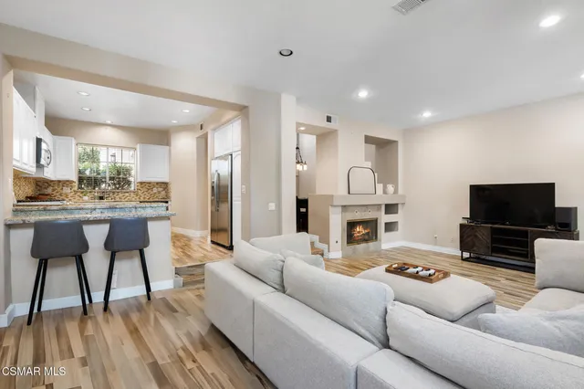 $895,000 | 1047 Mountain Oak Place, Newbury Park, CA 91320