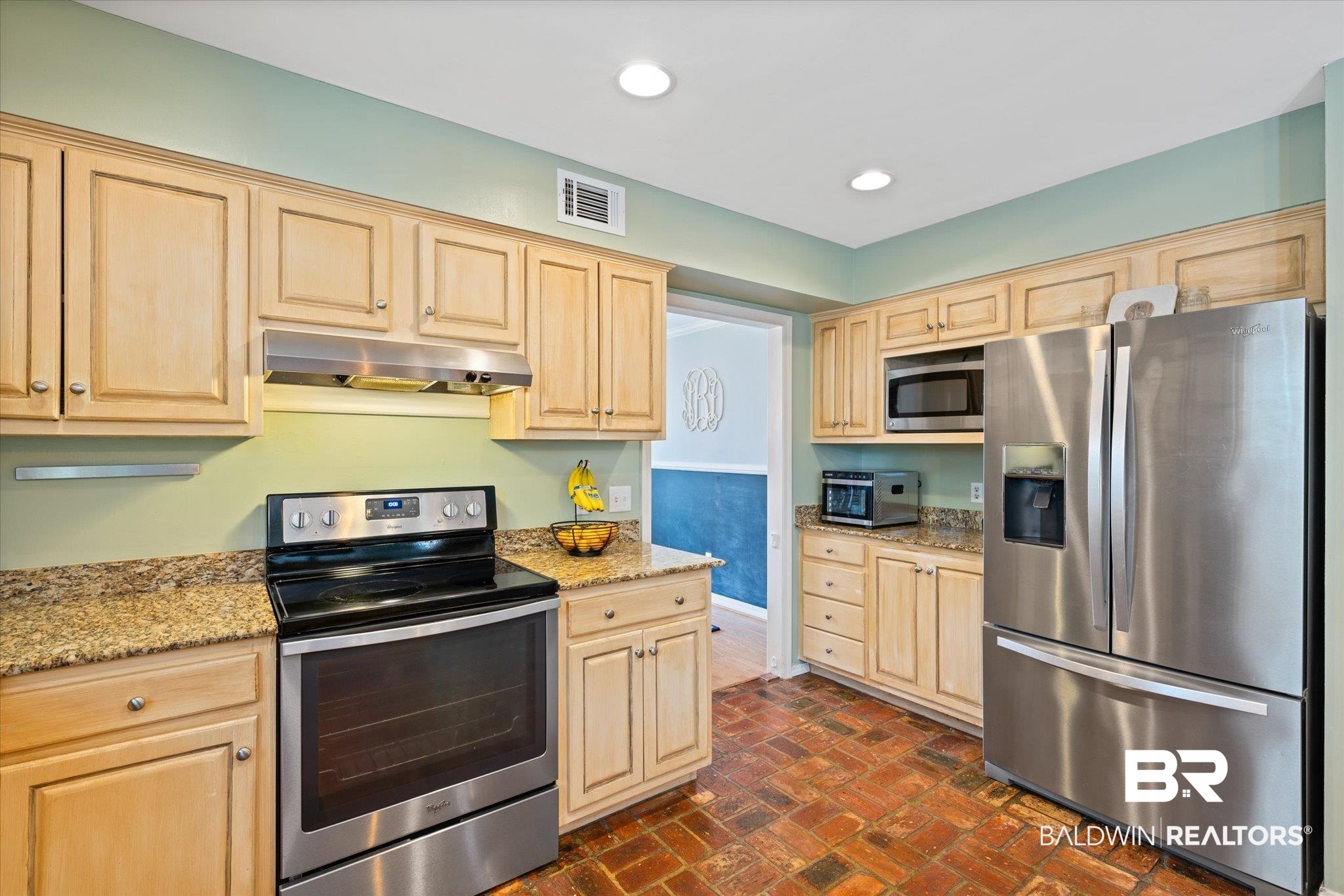 1054 Aberdeen Court North Mobile, AL 36609 - Photo 13 of 30