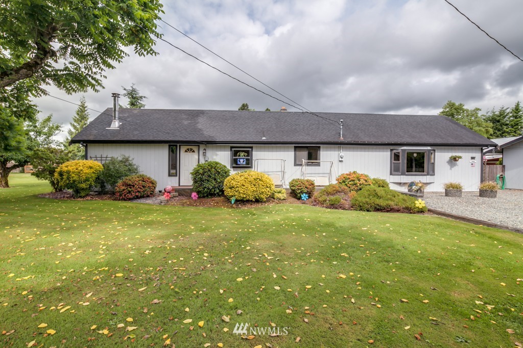 907 Nooksack Road Everson, WA 98276 - Photo 1 of 25