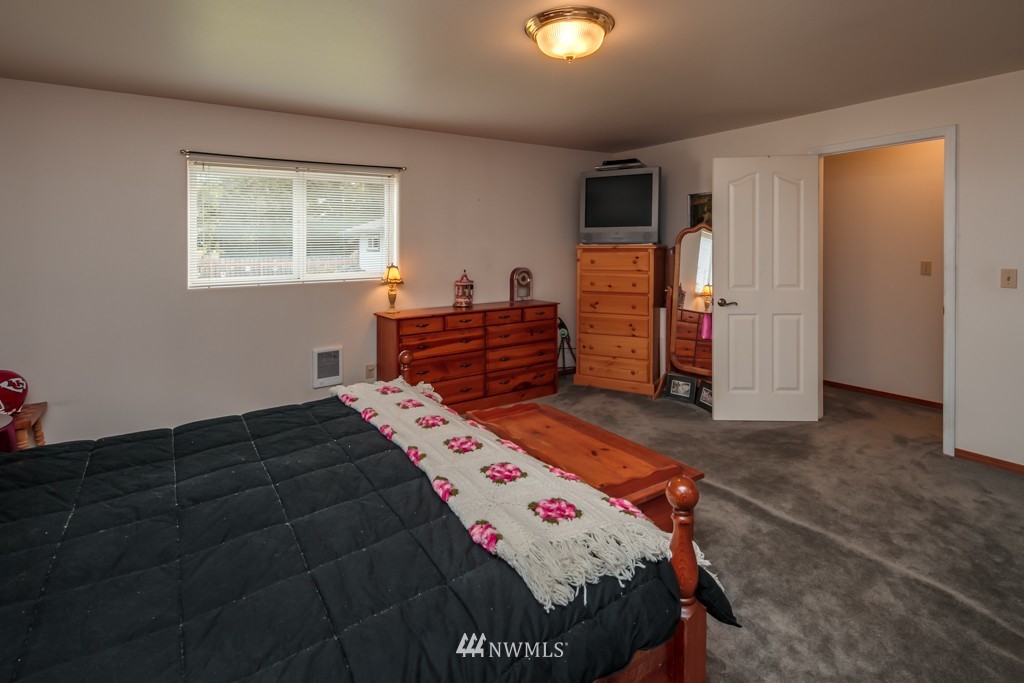 907 Nooksack Road Everson, WA 98276 - Photo 13 of 25