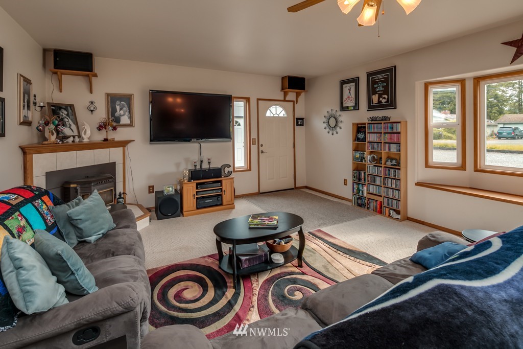 907 Nooksack Road Everson, WA 98276 - Photo 9 of 25