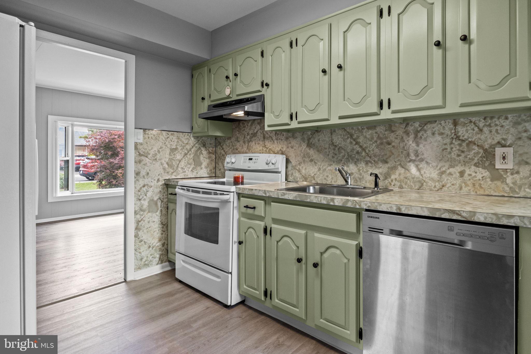 289 Cardiff Road Fairless Hills, PA 19030 - Photo 11 of 25