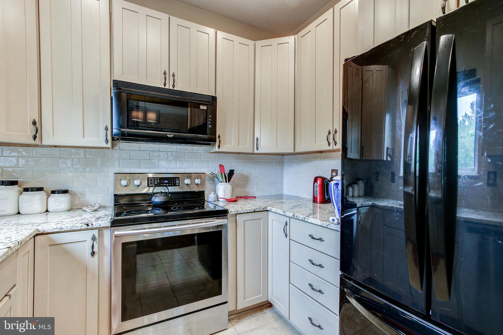11049 Villaridge Court Reston, VA 20191 - Photo 12 of 29 Kitchen