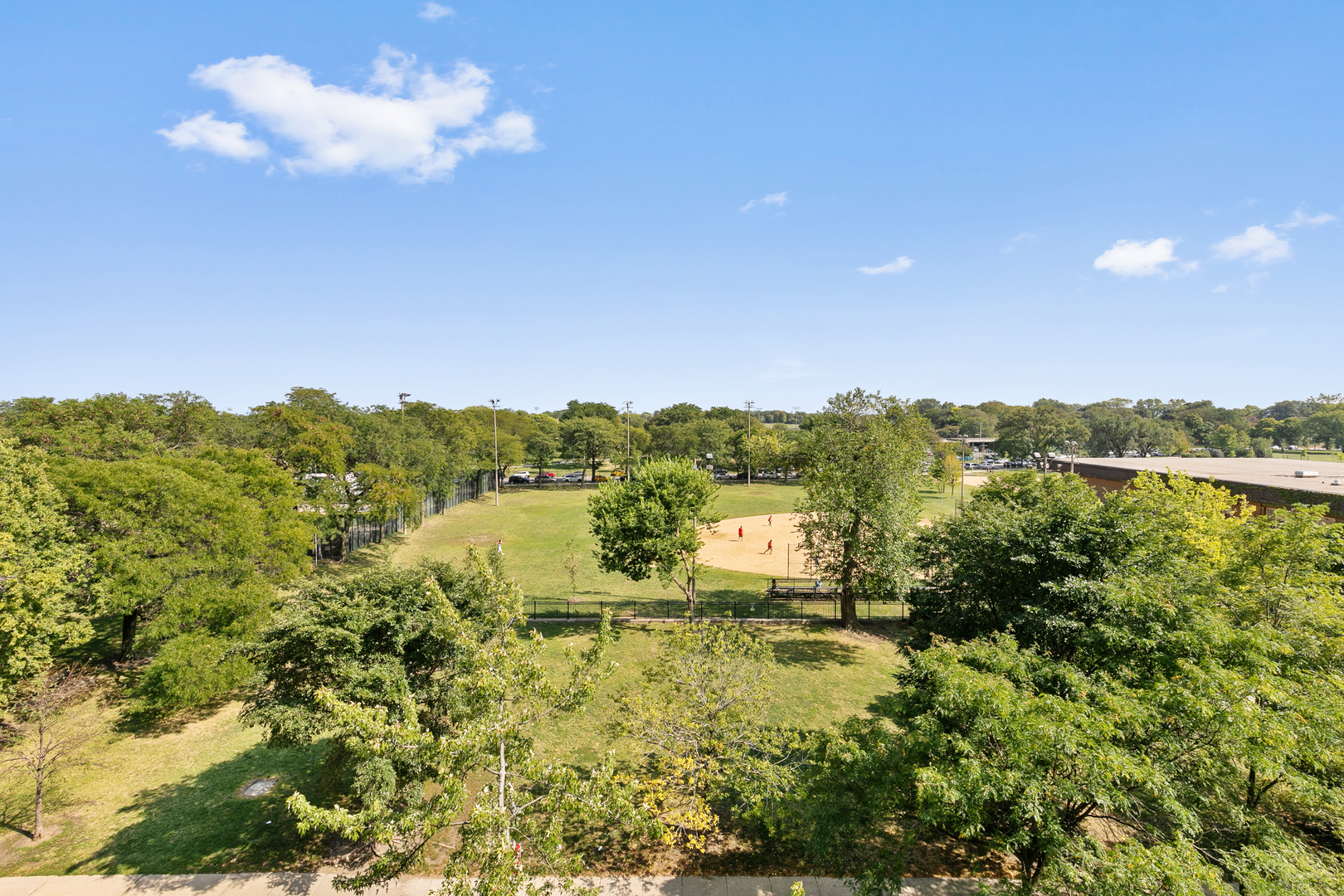 4520 North Clarendon Avenue, Unit 502 Chicago, IL 60640 - Photo 3 of 19